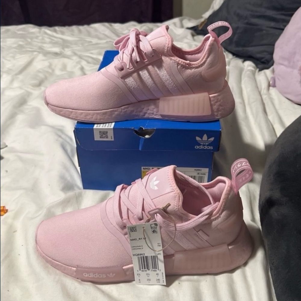 Pink women’s Adidas size 8